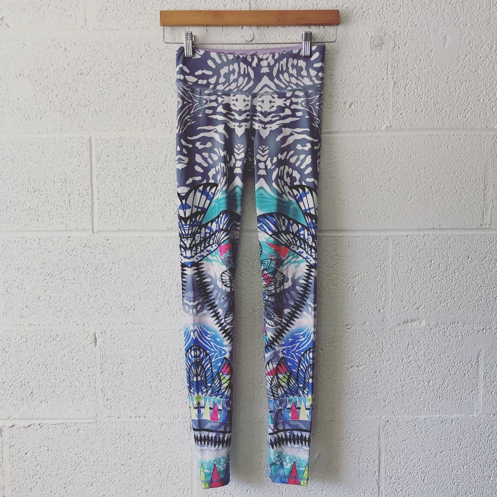 Love Love Dream Graphic Leggings Sz: Xs Nwot